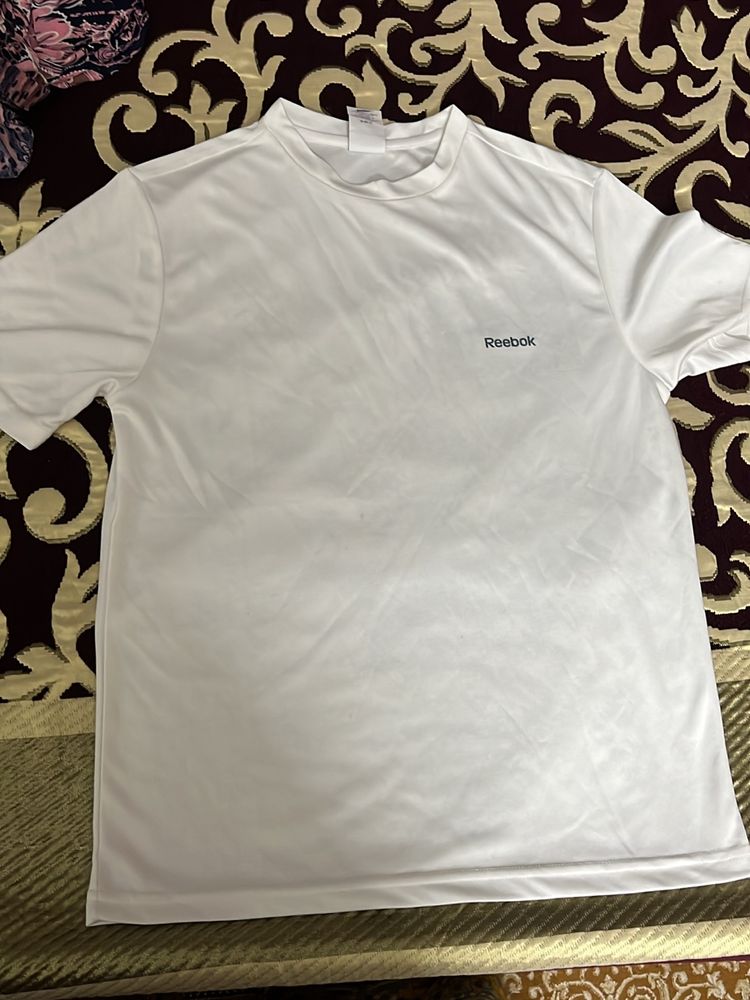 Reebok T Shirt