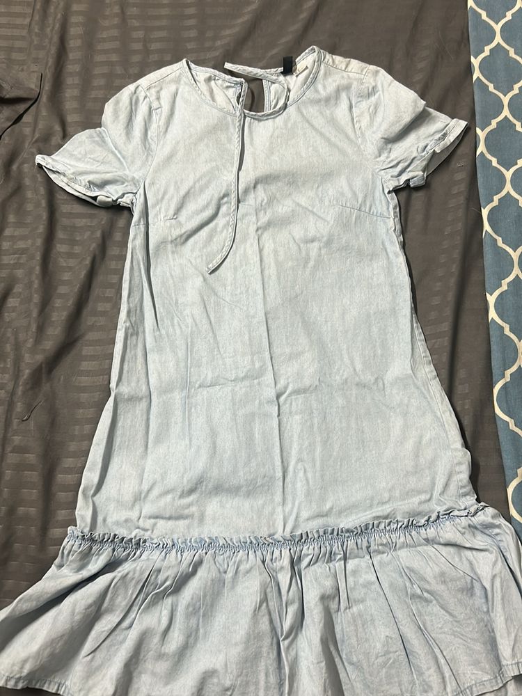 Short Denim dress With Frill At The Bottom