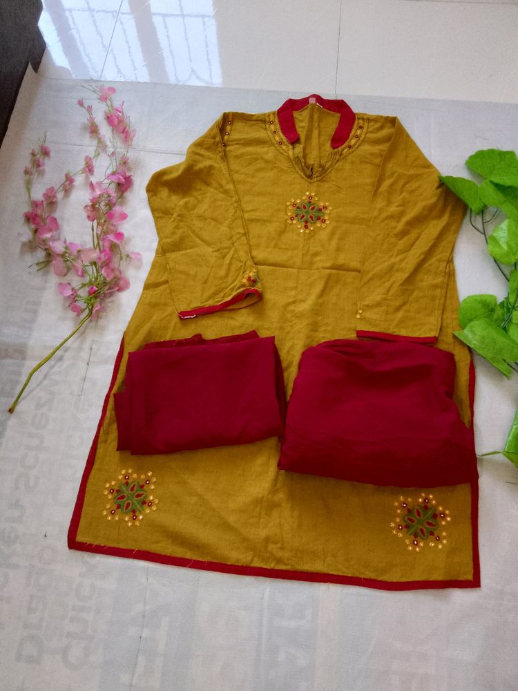 Miror And Theard  Work Kurti Pant With Dupatta