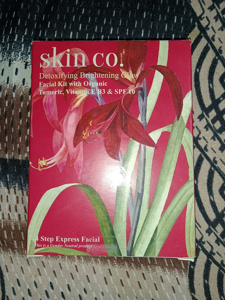 Skin Co. Facial Kit Detoxifying & Brightning Glow