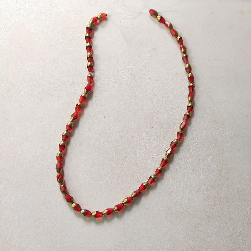 Golden/Red High Quality Cristal Moti/Bids Mala