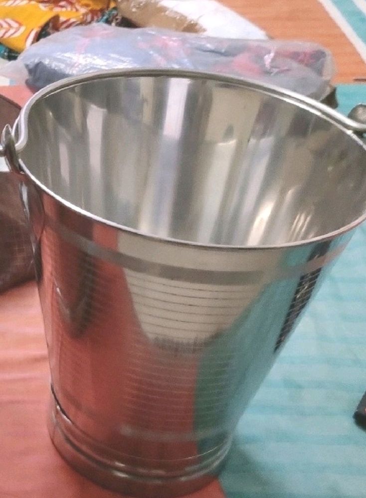 New Unused 10 Ltrs Steel Buckets [1]