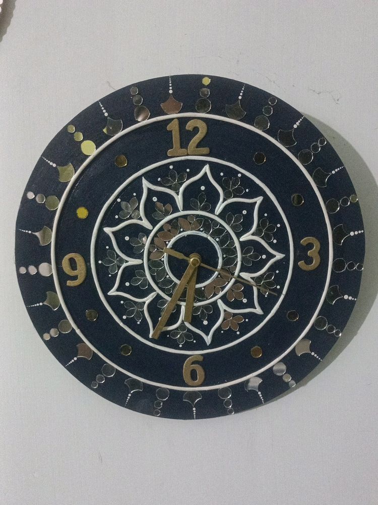 Handmade Lippan Art Wall Clock