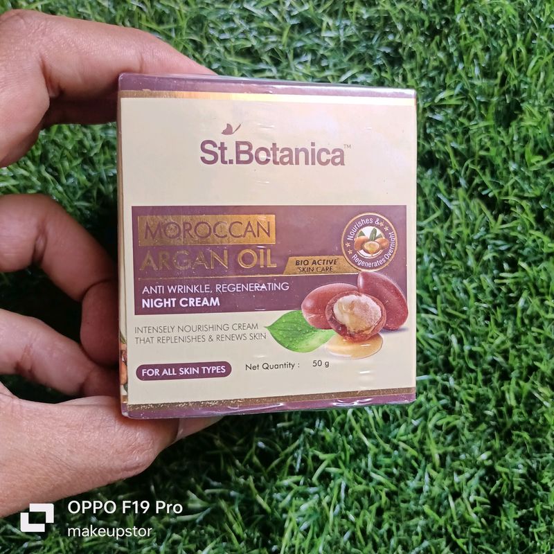 St.Botanica Moraccan Argan Night Cream