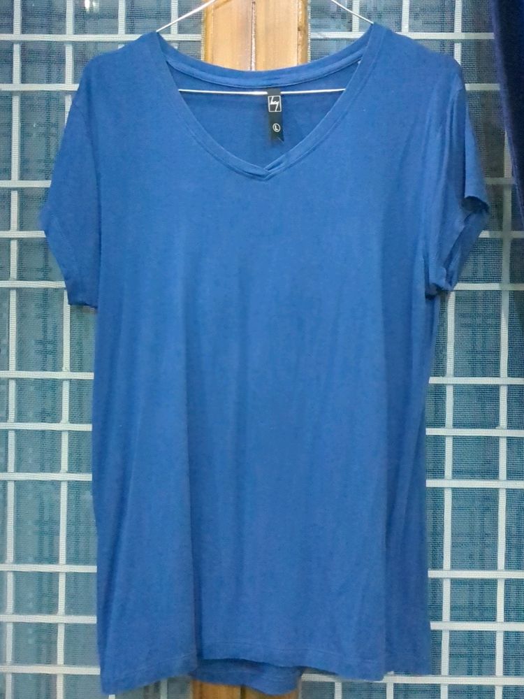 Tshirt Solid Blue Colour