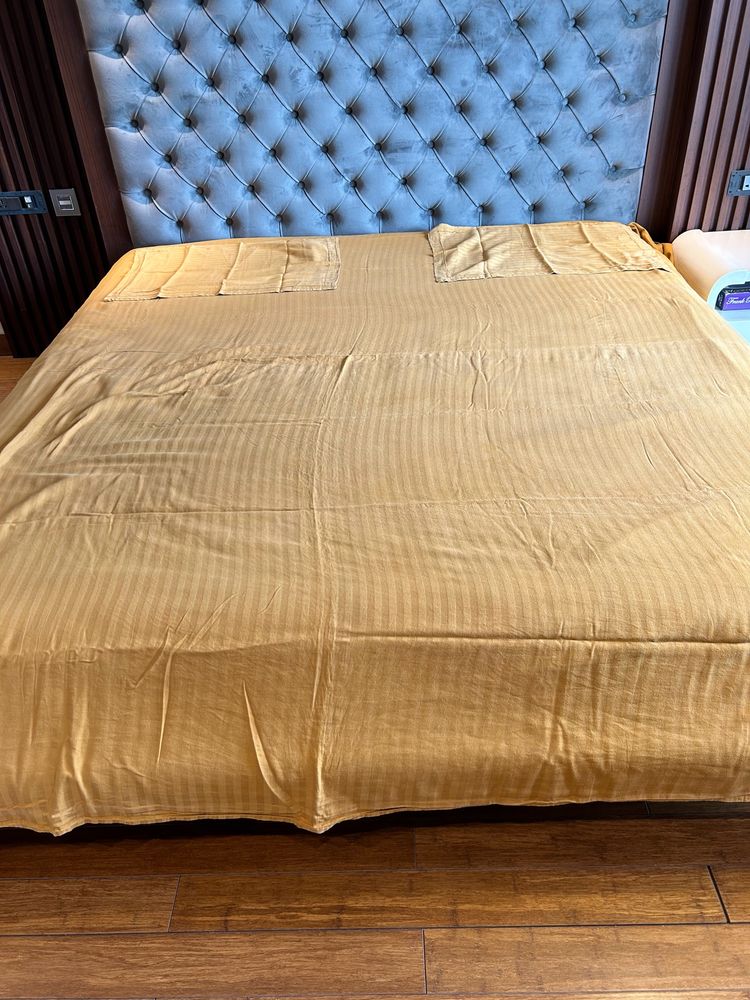 🎉FLaSH SALE🎉Mustard Bedsheet King Size