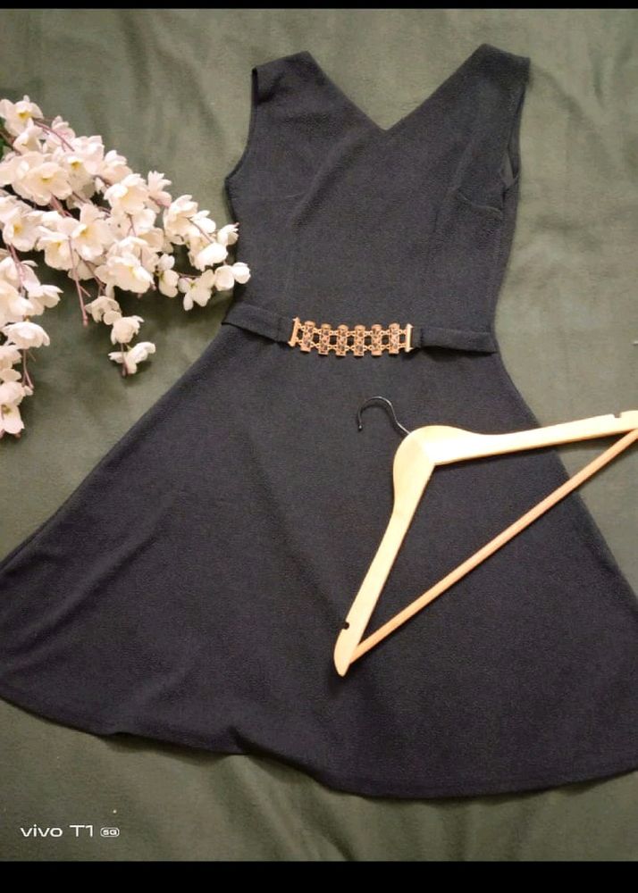 Black Equiins Dress With Belt Size M