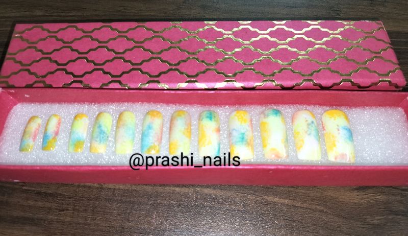 Premium Quality Press On Nails Set (008)