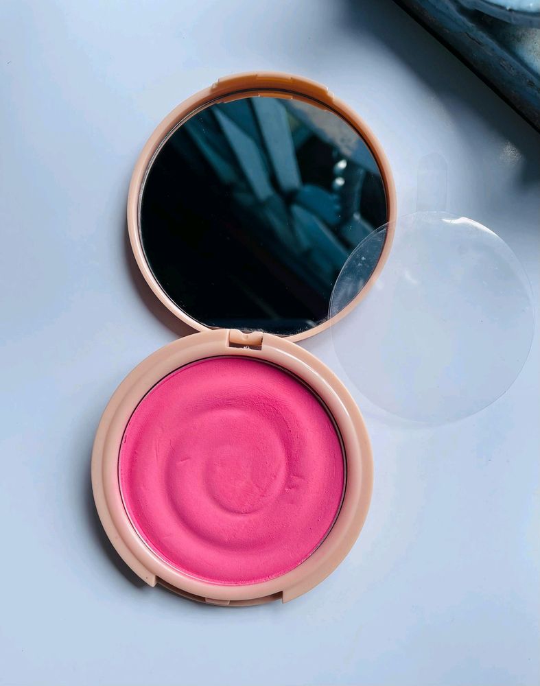 Myglamm Strawberry Blush