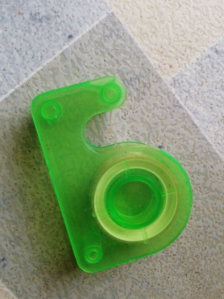 Small Tape Dispenser