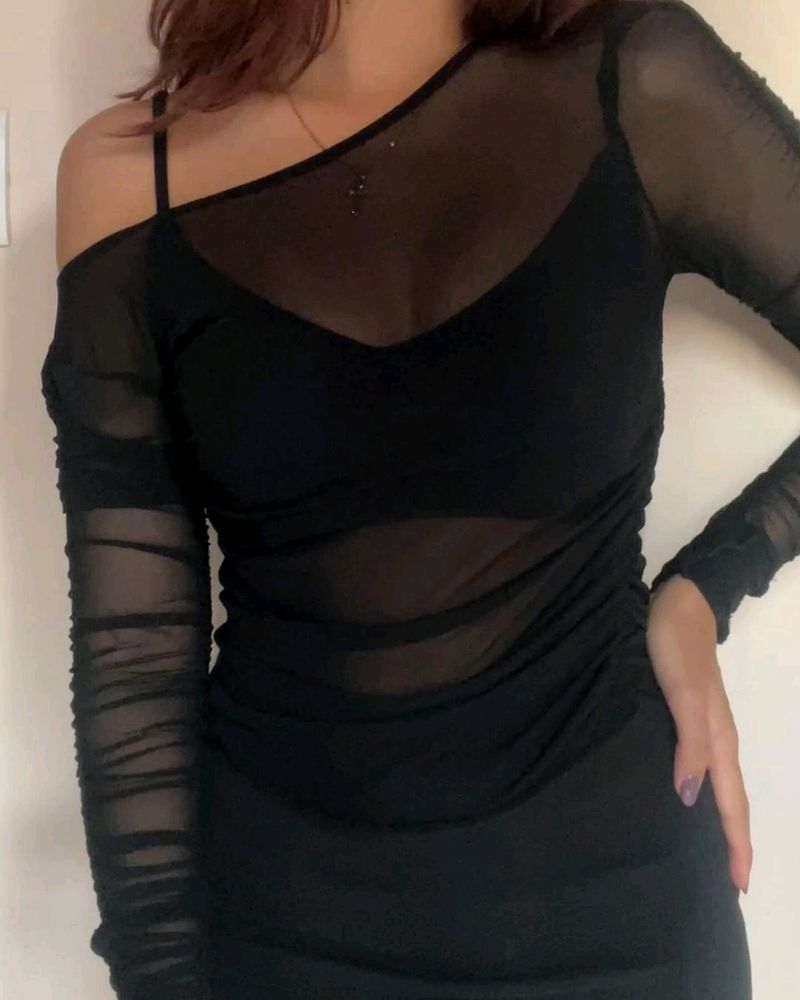 Black Ruched Fitted Top🦨