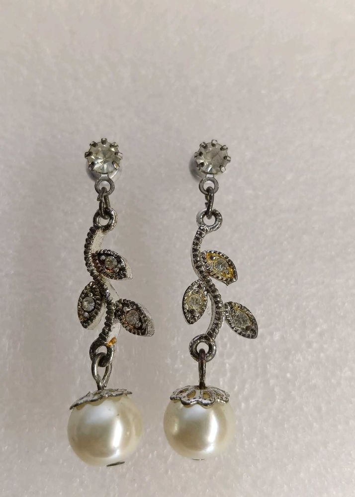 BEAUTIFUL EARRINGS