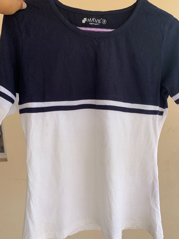 Women Navy Blue And White Pure Cotton TshirtTshirt