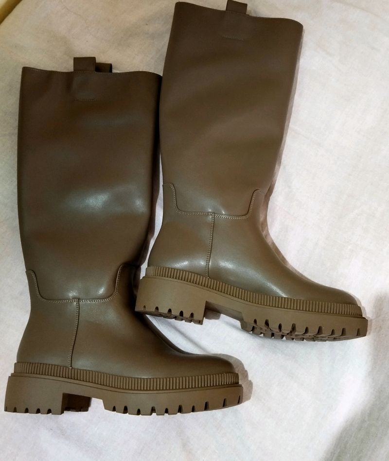 H&M Knee Length Boot Size 39