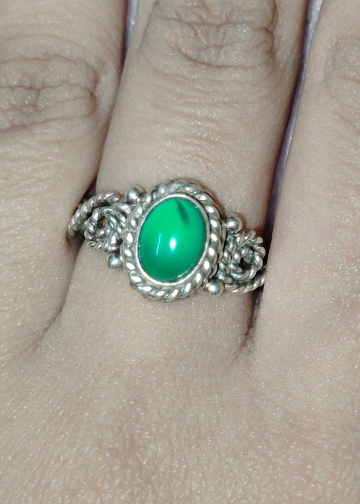 Green Emerald Ring