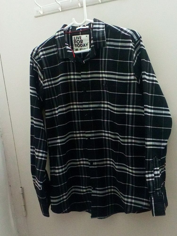 Black And White Checks Formal Men Shirt