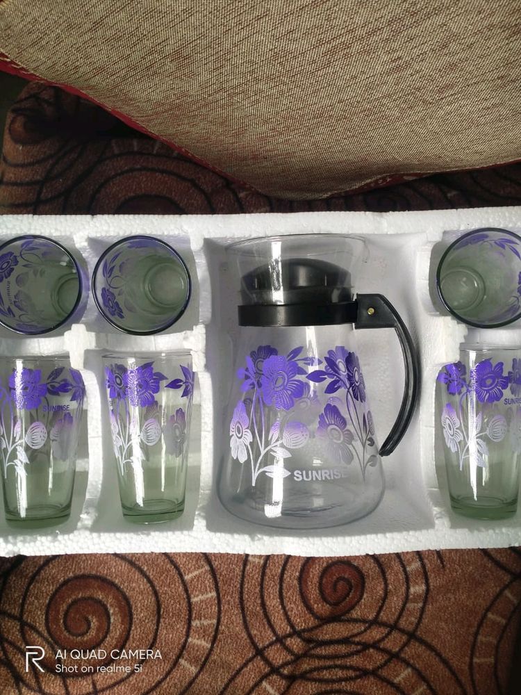 Lemon Set With Jug And 6 Glasses.