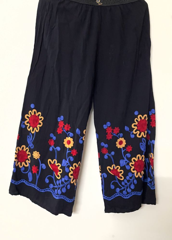 Black Lower With Flower Embroidery