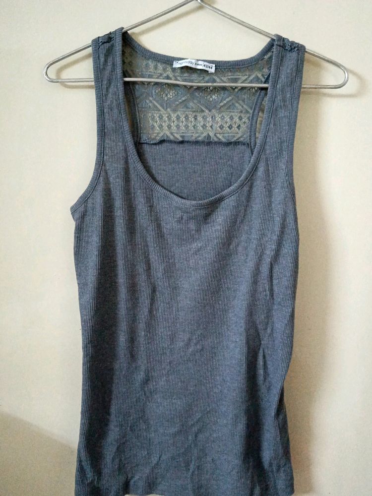 Grey Tank Top Size L