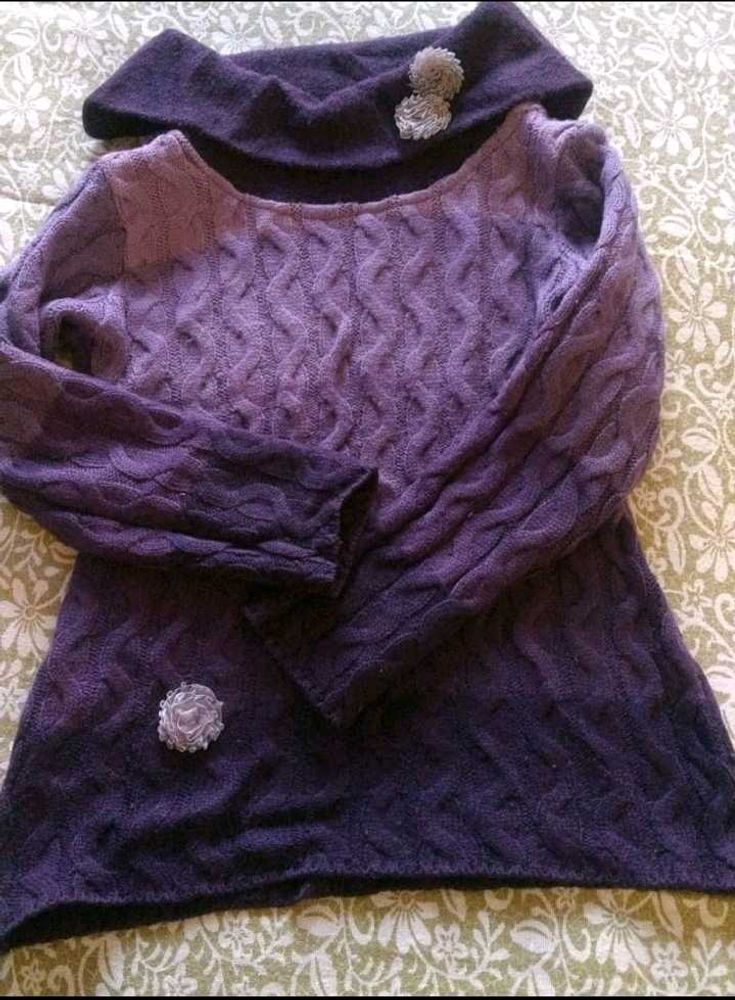 Woolen Sweater For Girls