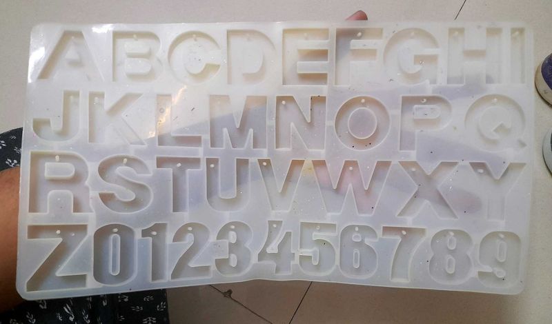 Alphabet Mould Resin Silicone Front Facing Numbers