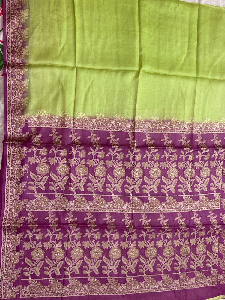 Green n Magenta Saree