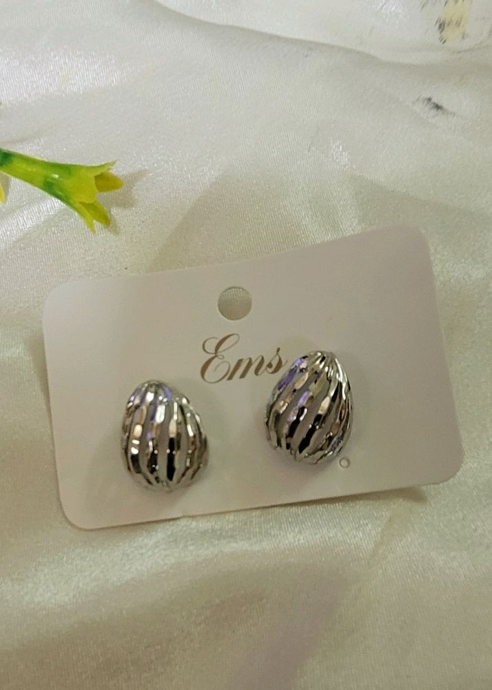 Bun Earrings Silver