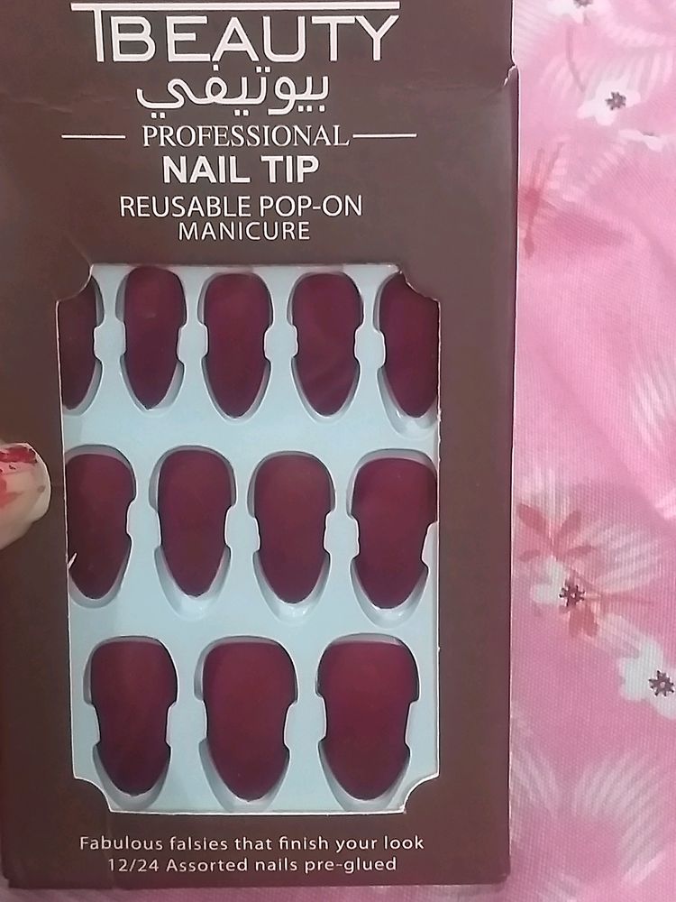 Press On Nails(Matte Red Rose)