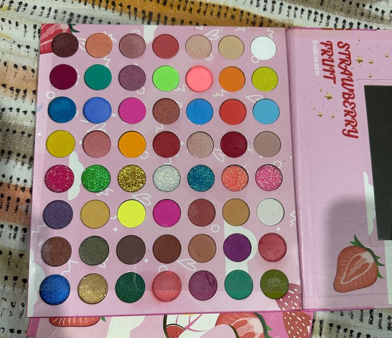 Strawberry Fruit Eyeshadow Palette