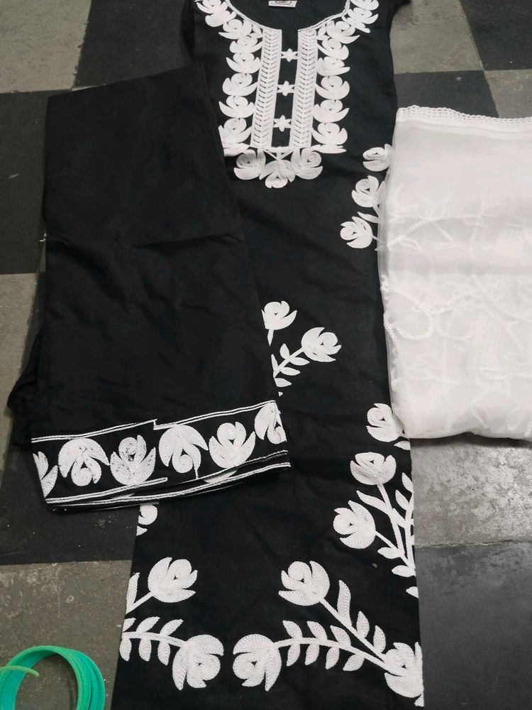 Readymade Kurta Pant Set With Duppatta