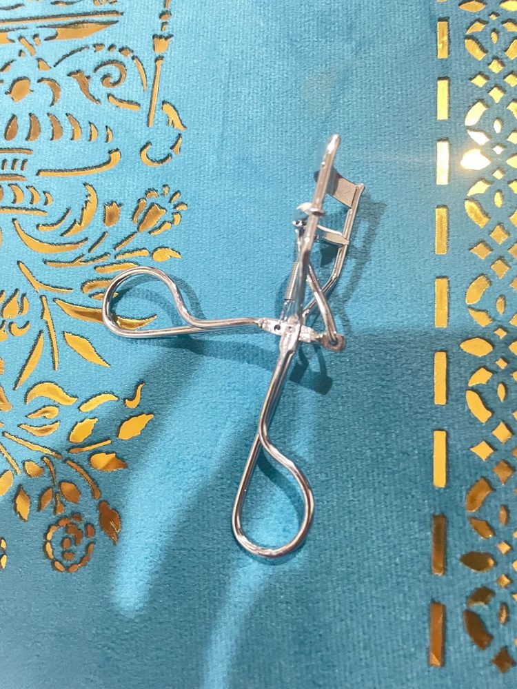 Eyelash Curler