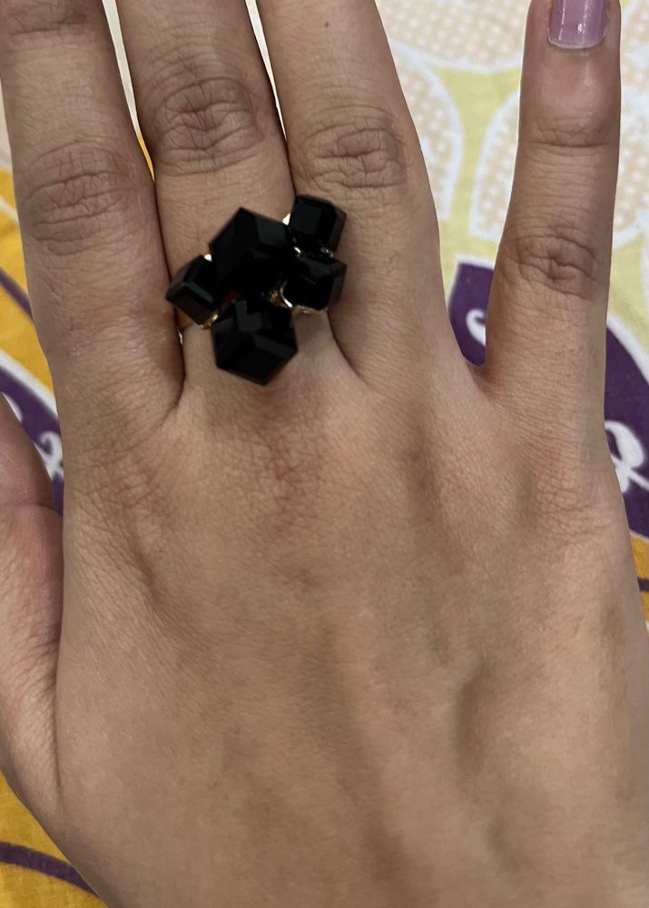 Black Cubes Ring