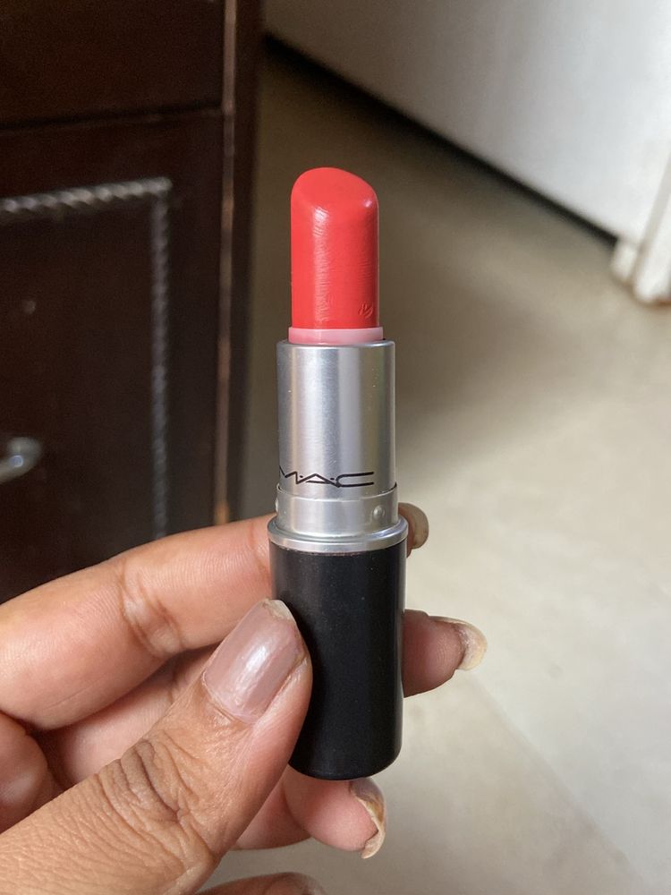 Mac Vegas Volt Lipstick