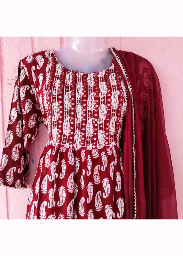 Nyra Cut Kurti Set