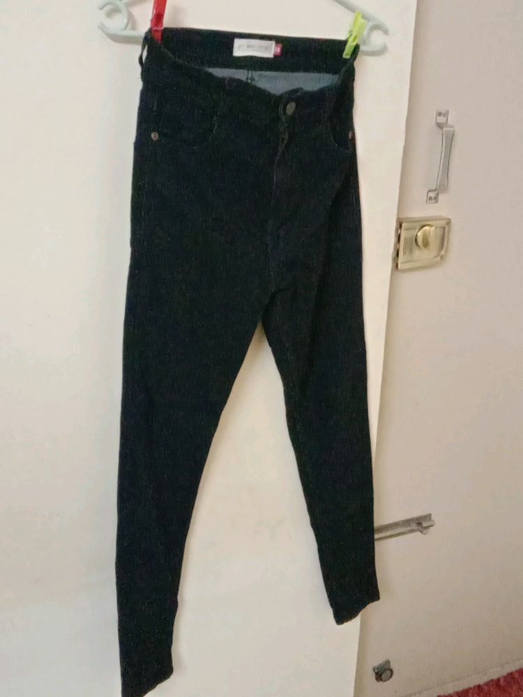 Black Skinny Jeans