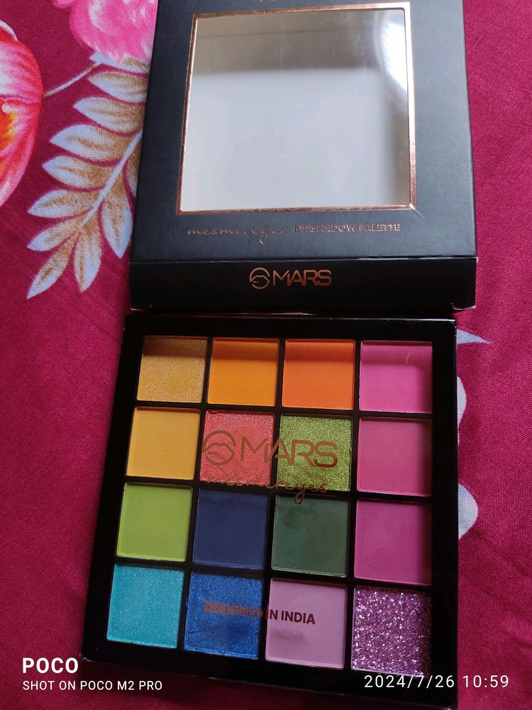 Mars Mesmereyes Eyeshadow pallet