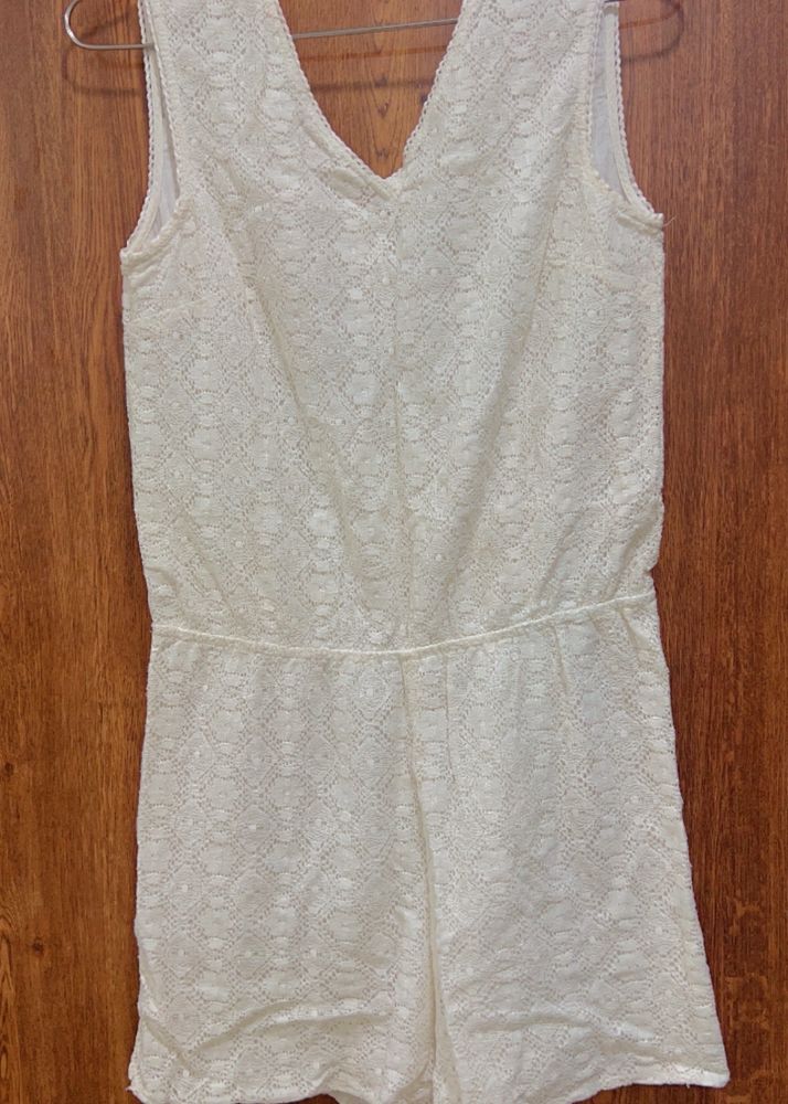 Chic White Play suit From Vero Moda