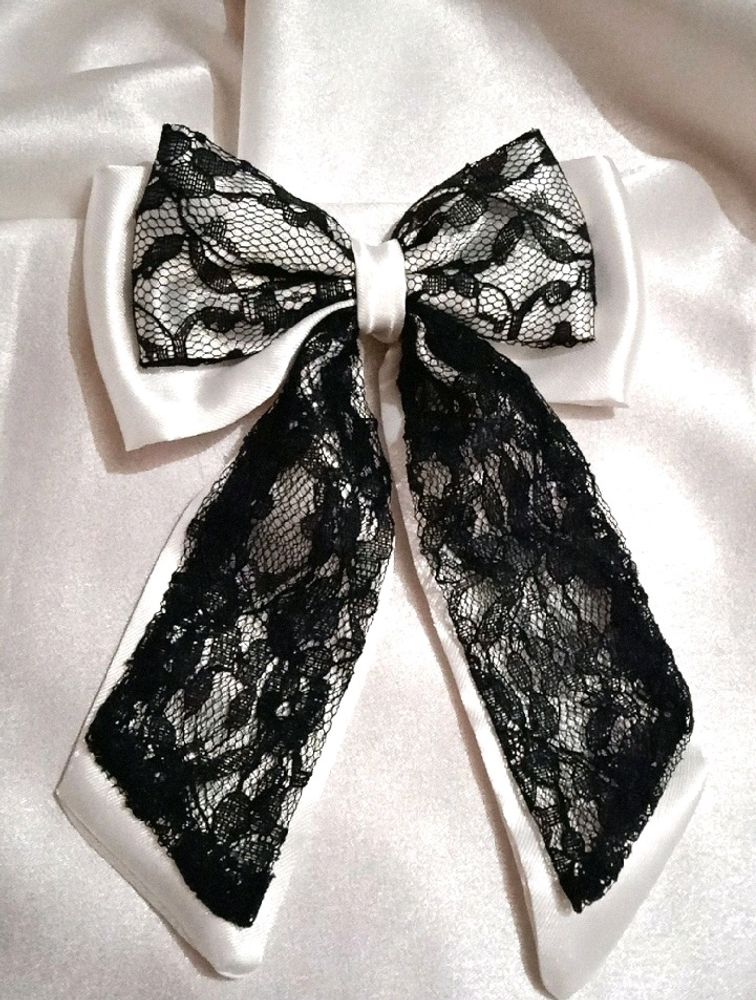 Lace Long Tail Bow Clip