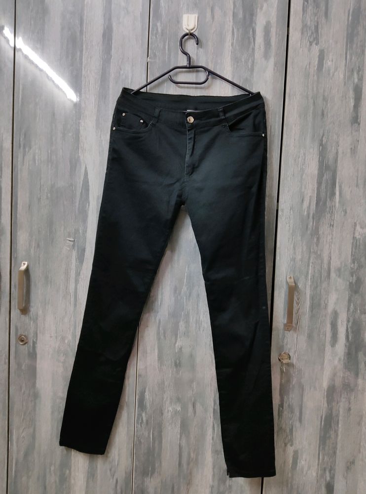 Black Skinny Jeans