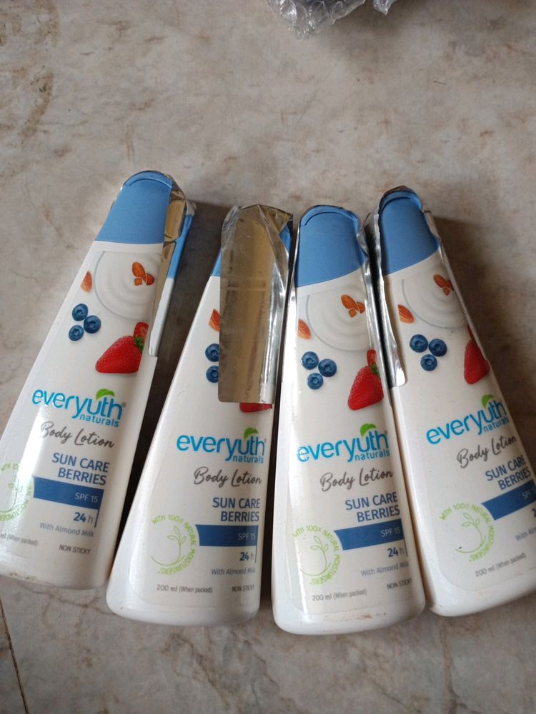 Everyouth Naturals Body Lotion