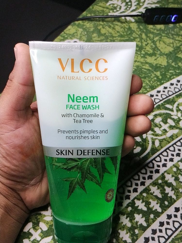 VLCC neem face wash