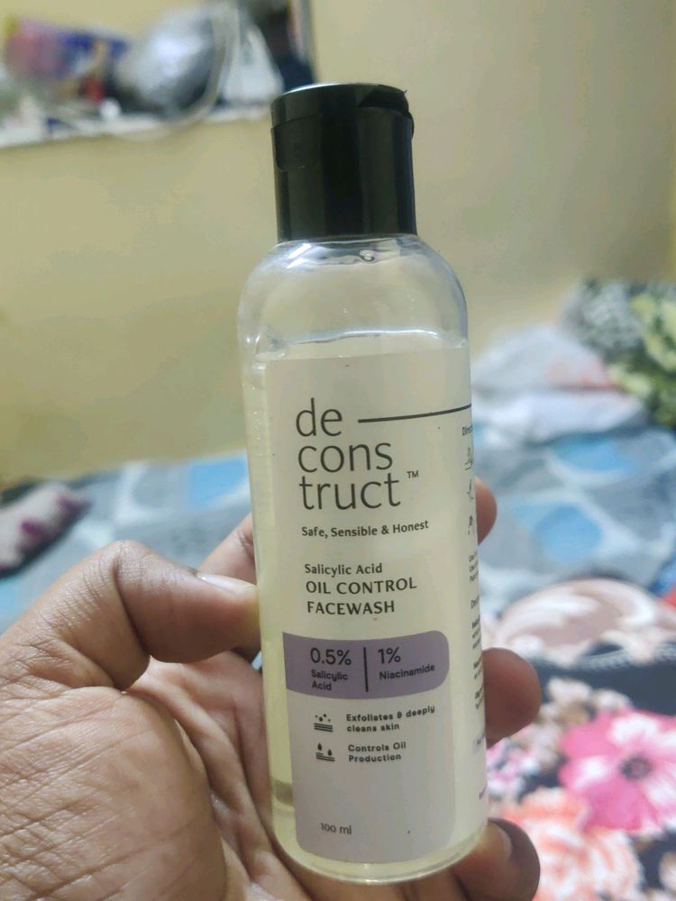 De Cons Truct Salicylic Acid Niacinamide Wash Fash