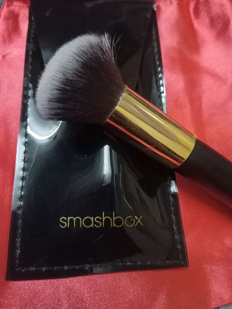 Smashbox Foundation Brush