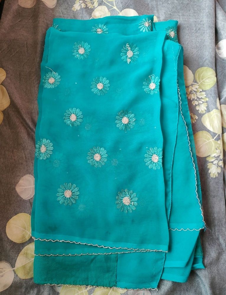 Cyan Fancy Floral Print Saree(Women)