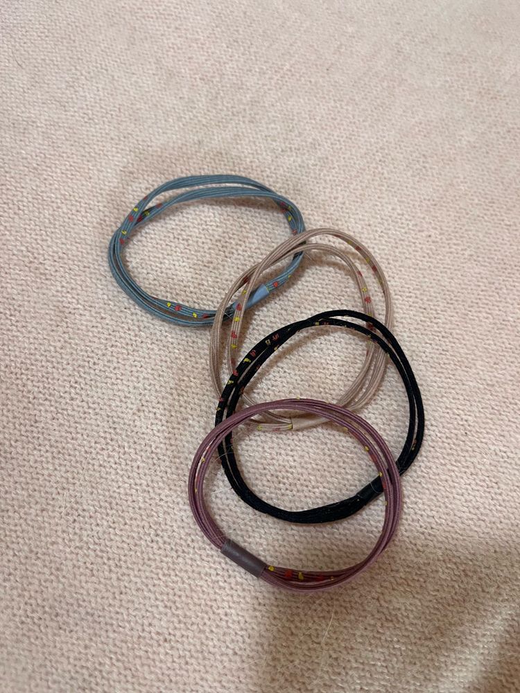 pack of 4 pretty hair ties 💗