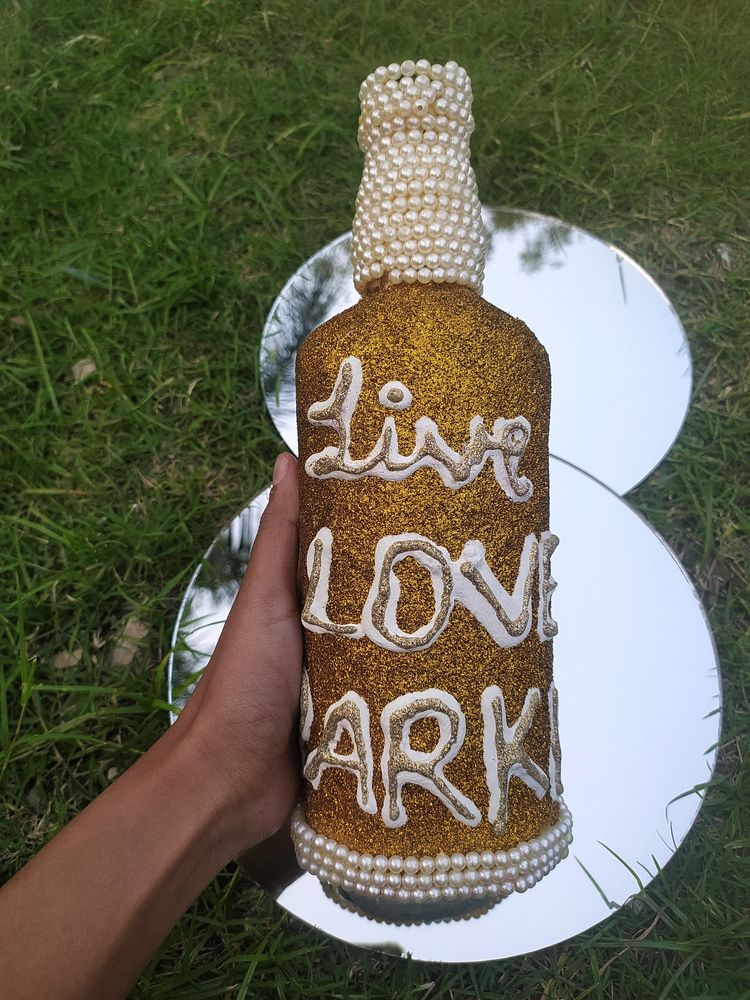 Glitter & Pearls Bottle