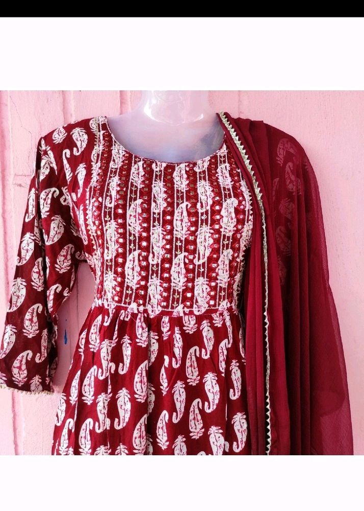 Pretty Nyra Cut Kurta Set 🌺