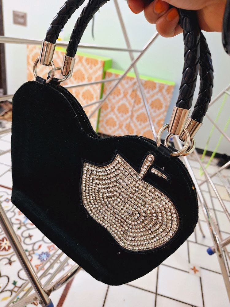 Velvet ⚫️ Black Apple💎 Design Purse 👛