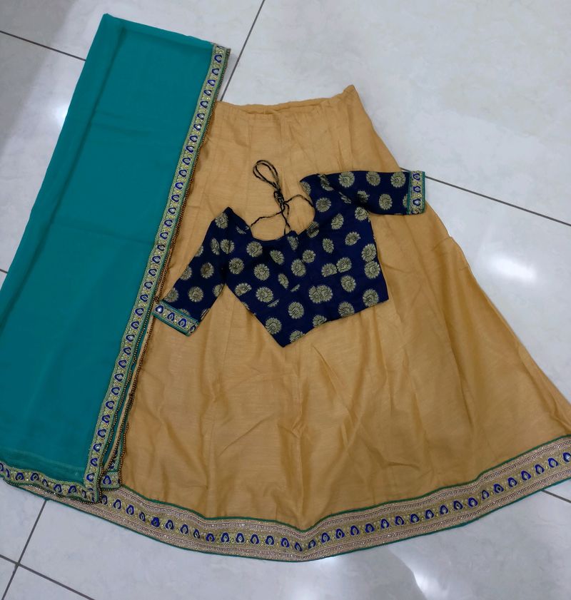 Lahenga Choli For Girls