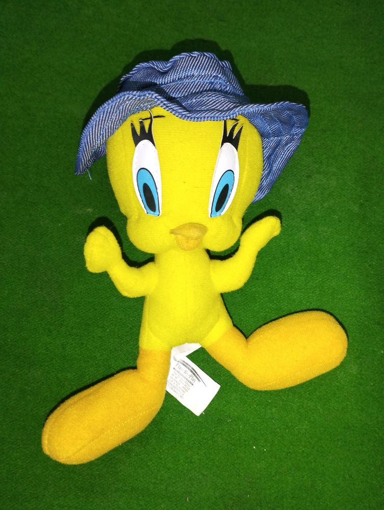 Looney Tunes Beautiful Yellow Teddy